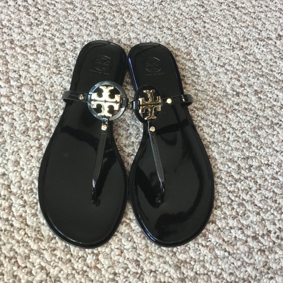 tory burch flip flops size 12
